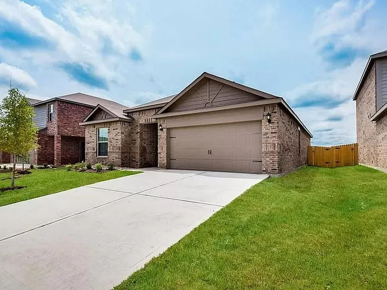 224 Micah Ln — Photo 4