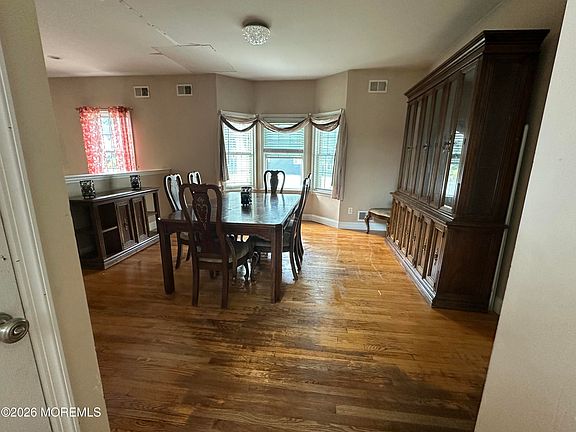 3rd image of 528 Vanderbilt Avenue