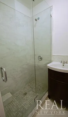 Rented by REAL New York | media 30