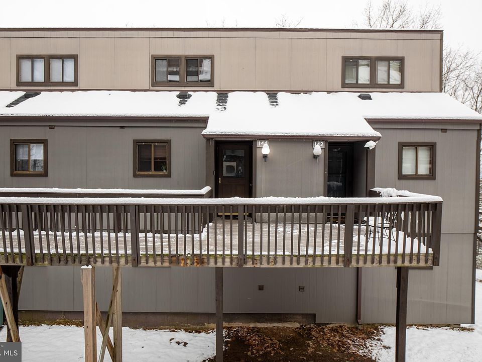 144 Cross Country Ln, Tannersville, PA 18372 Zillow