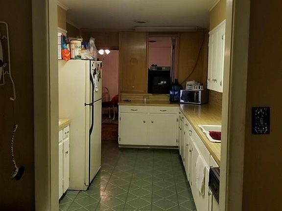 5th image of 1124 Cypress Dr