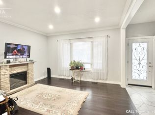 149 Wilson Rd S #1, Oshawa, ON L1H6C2