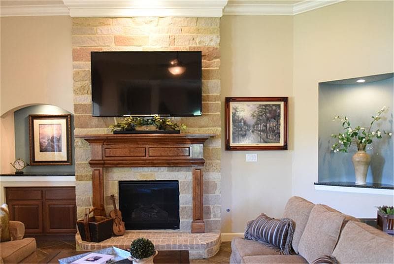 1st image of 17607 Boysen Ct