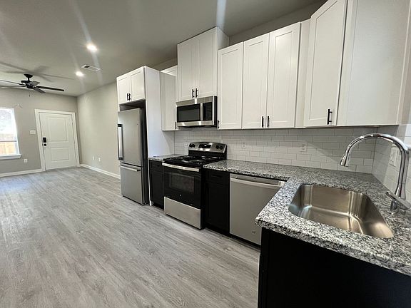 5th image of 8157 Tate St #B