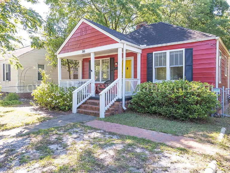 318 Central Blvd — Photo 3