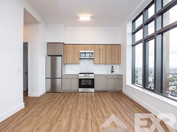 3rd image of 2230 Cropsey Ave #504