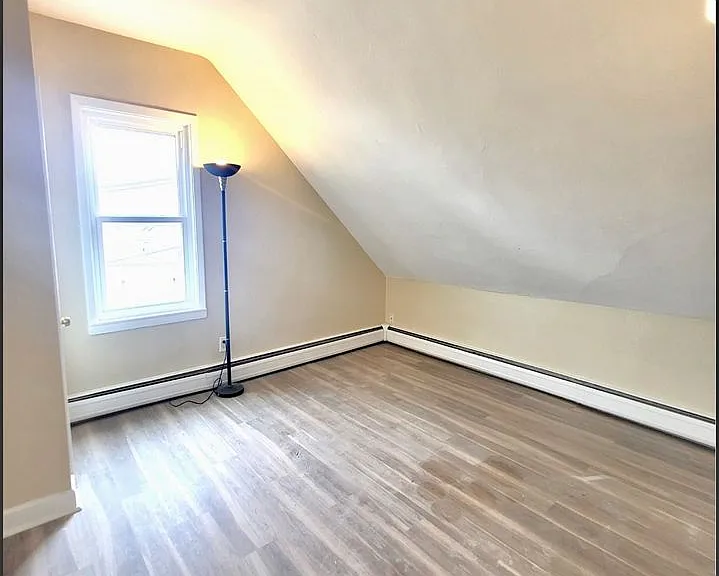 50-52 East George Street — Photo 6