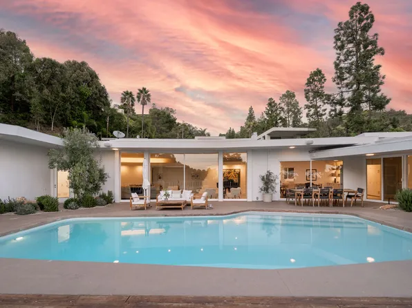 1121 Loma Vista Dr, Beverly Hills, CA 90210