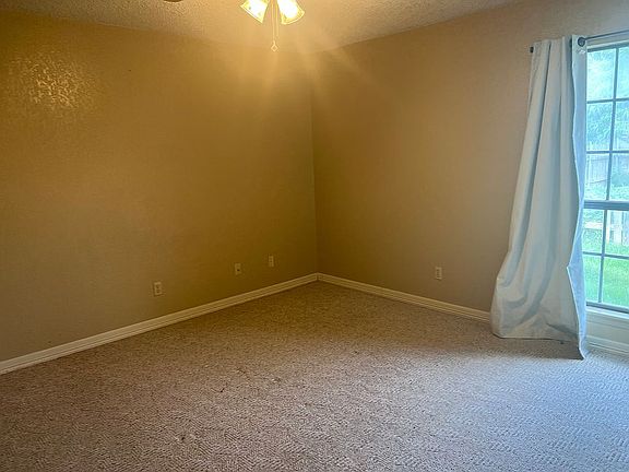 4th image of 721 Wilbanks Dr