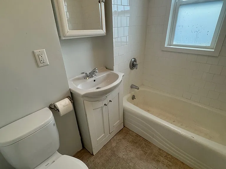 13 Orrin St #3R — Photo 4