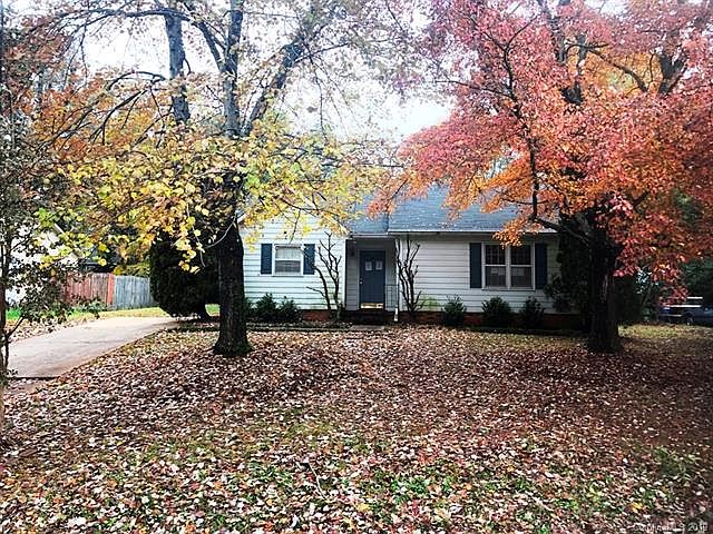 1st image of 6707 Farrington Ln