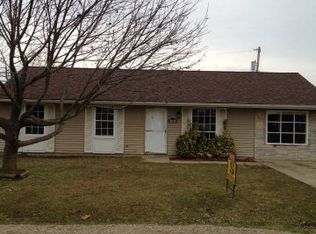 213 Saint Anns Ln, Waverly, OH 45690