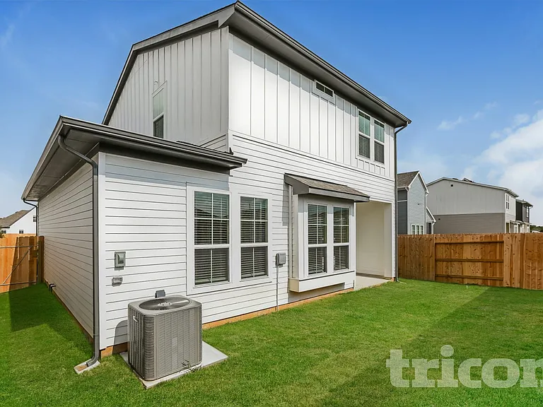 22629 Terazzo Dr — Photo 14