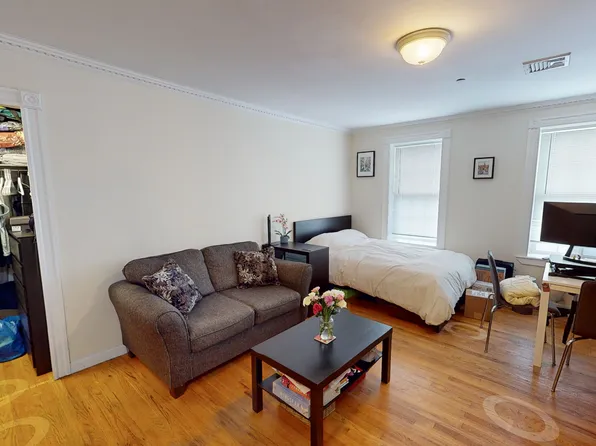 4 Bishop Allen Dr #9, Cambridge, MA 02139