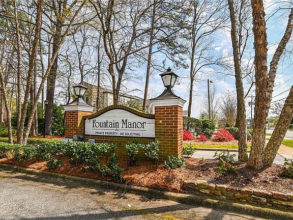 5th image of 29 Fountain Manor Dr Unit B