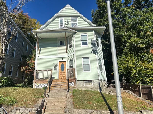106 Illinois St, Worcester, MA 01603