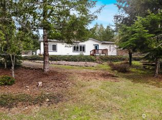 30 N Cutthroat Pl, Hoodsport, WA