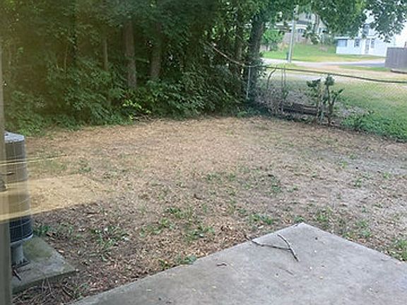 2nd image of 20 E Spring St