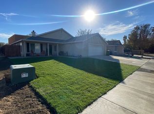 2207 Canal Farm Ln, Los Banos, CA 93635