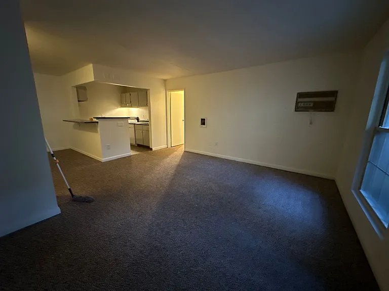 University Park Apartments near Cornell University — Photo 104