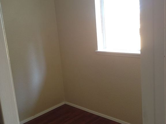5th image of 2824 D 60th Ln SE
