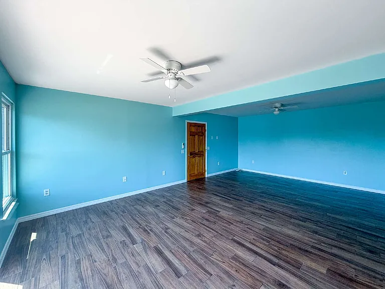 21160 Edgewater Dr — Photo 19