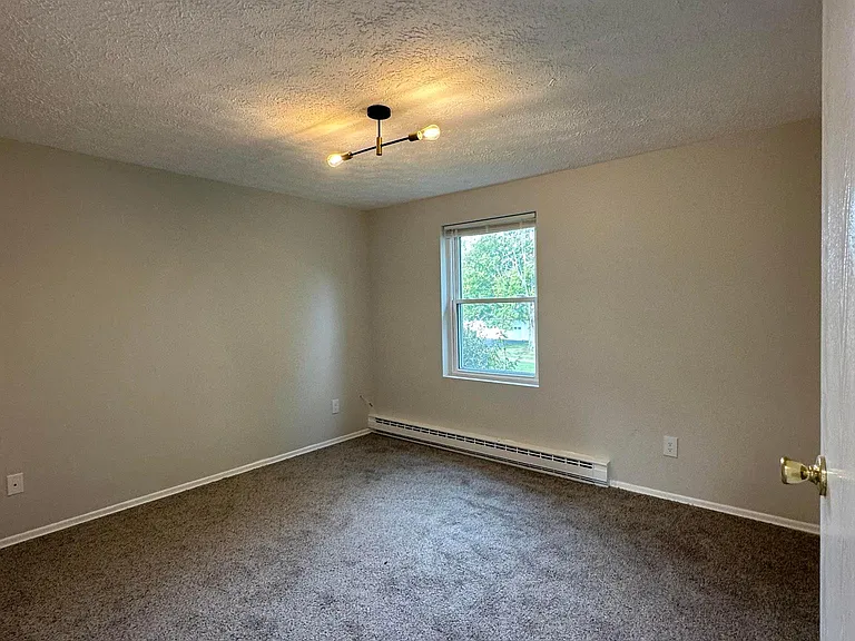 61 Grandview Ln #1 — Photo 8