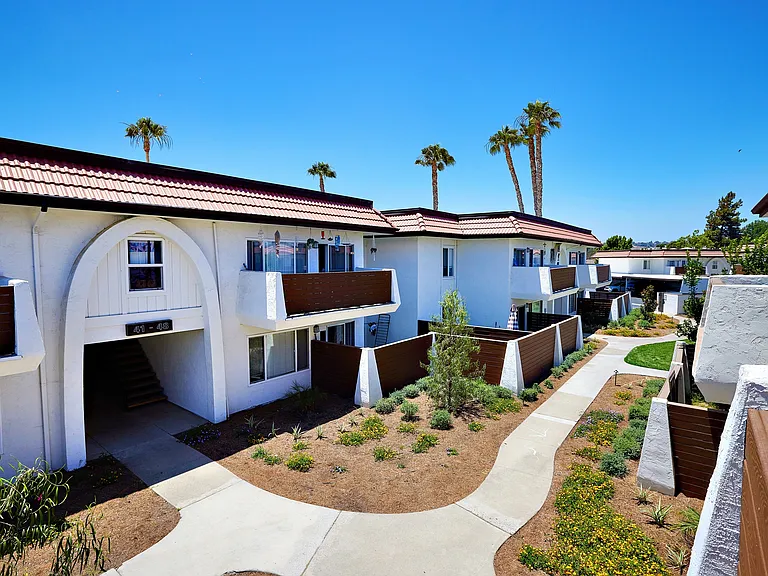 Villa Del Mar Apartments (new) — Photo 11
