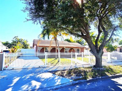 810 NE 2nd Pl, Hialeah, FL, 33010