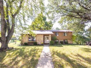 208 Hall Point, Fairview Heights, IL 62208