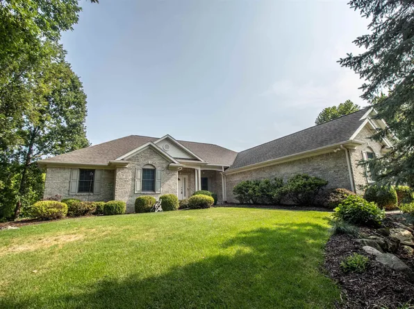2539 Rushbrook Dr, Flushing, MI 48433