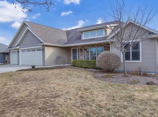 1515 Hummingbird LANE, Plymouth, WI 53073
