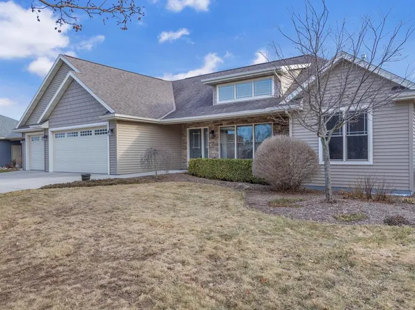1515 Hummingbird LANE, Plymouth, WI 53073