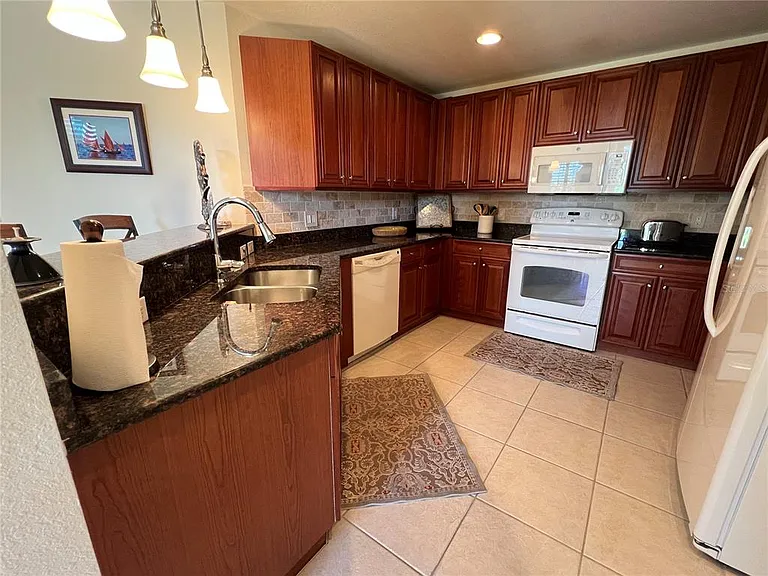 240 W End Dr #611 — Photo 11