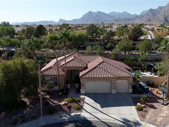 2nd image of 10225 Los Padres Pl