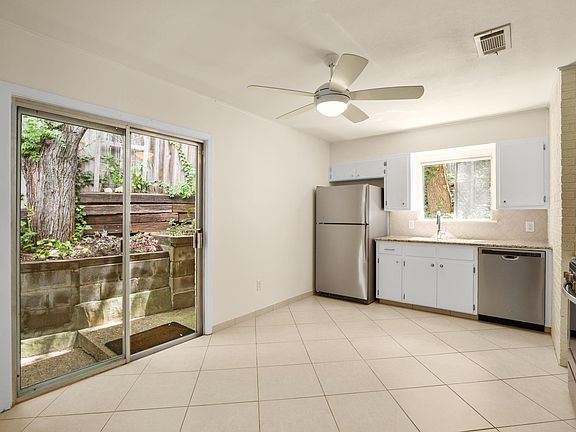 5th image of 3004 Maywood Cir #A
