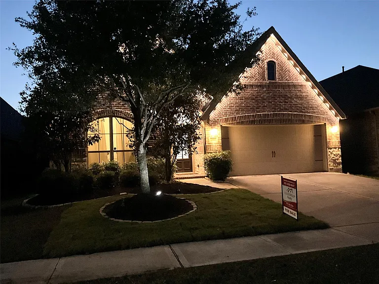 2507 Elmwood Trl — Photo 44
