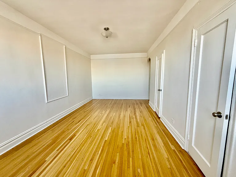 40 Shore Blvd #5H — Photo 11