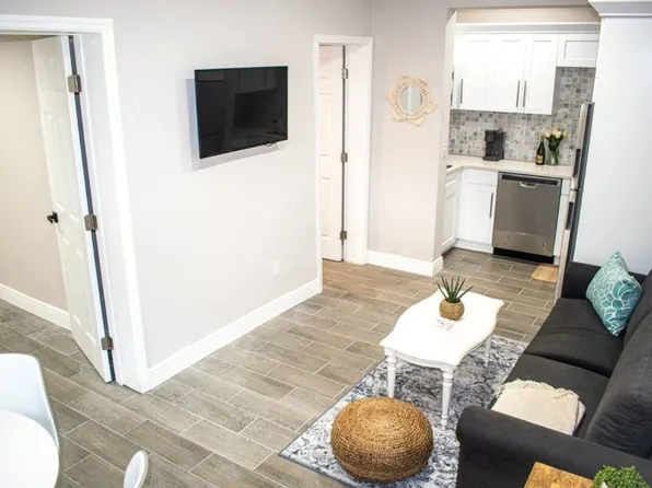 3601 N 13th St #B, Tampa, FL 33605