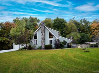 30 Velie Rd, Lagrangeville, NY 12540