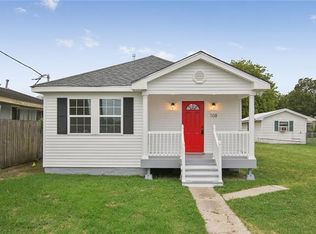 108 Pleasant St, Westwego, LA 70094
