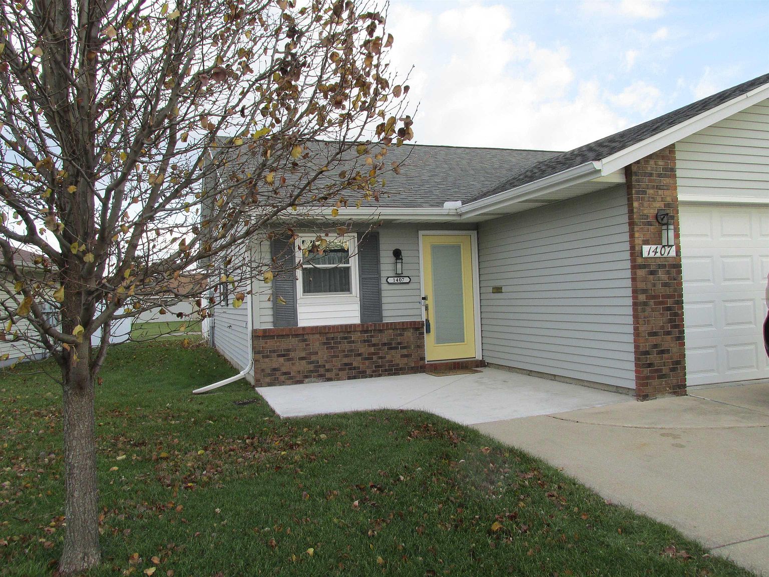 1407 Berkley Cir, Mishawaka, IN 46544 Zillow