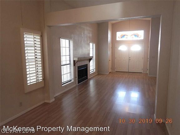 4th image of 4848 Fiesta Lakes St