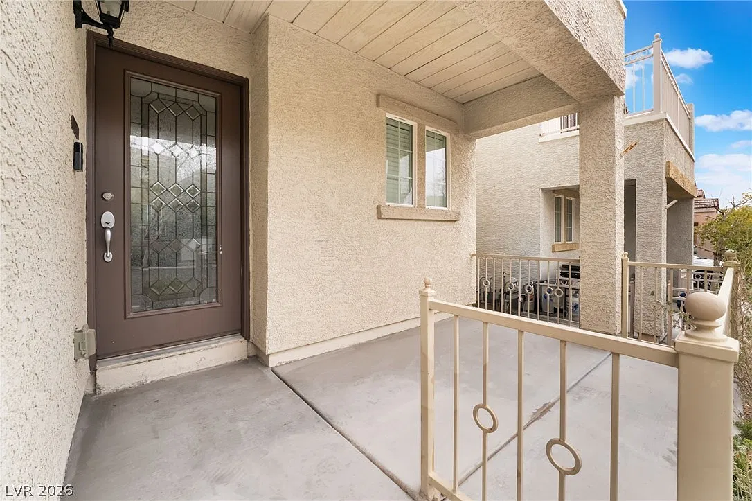 3 bed, 2.5 bath, 1298 sqft, $1,700 — Photo 4