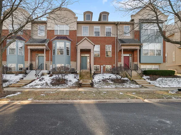 1559 Station Park Dr, Grayslake, IL 60030