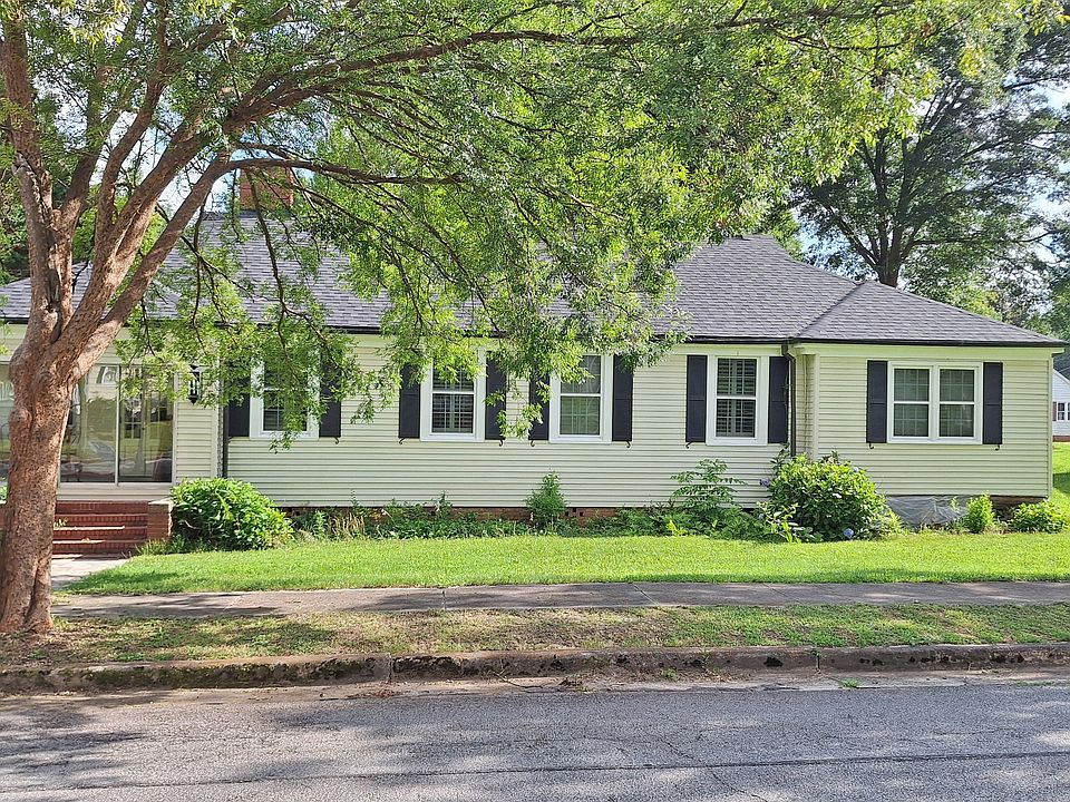1st image of 3349 Bloomfield Ave