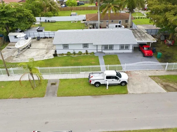 300 SW 8th Ave, Florida City, FL 33034