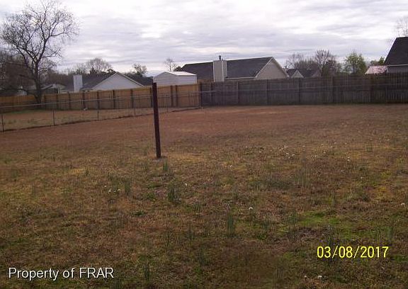2nd image of 116 Live Oak Dr