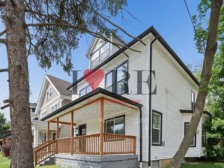 883 Studer Ave — Photo 4