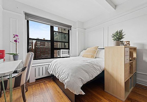 3rd image of 235 W 102nd St APT 15S